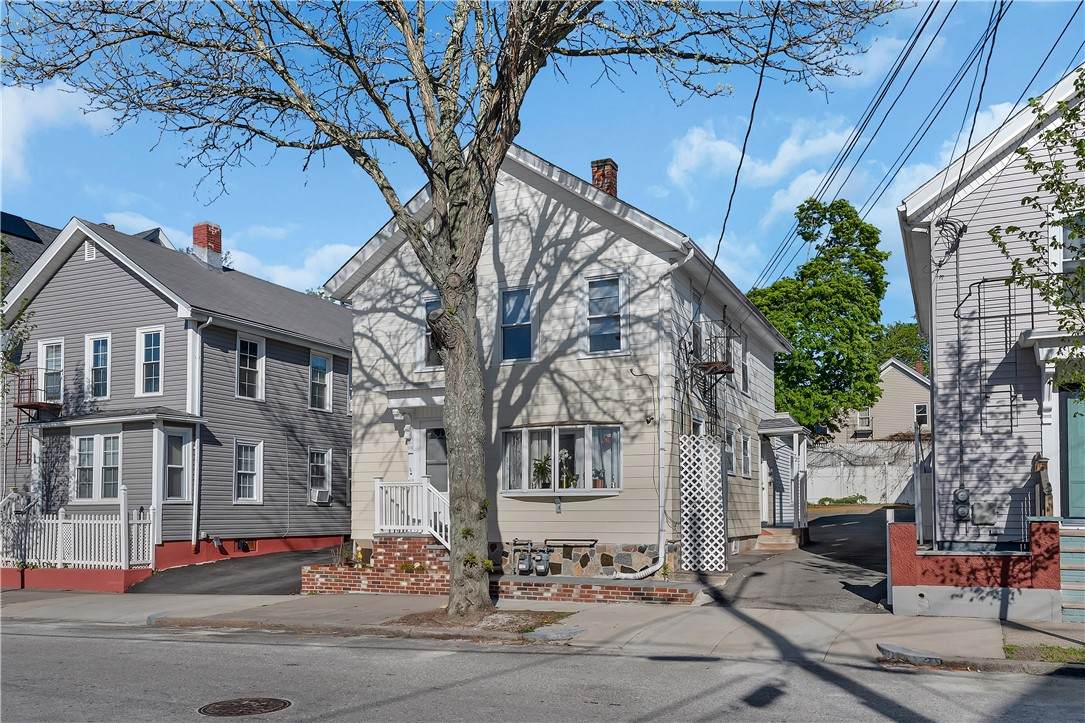 72 Moore Street - Photo 1