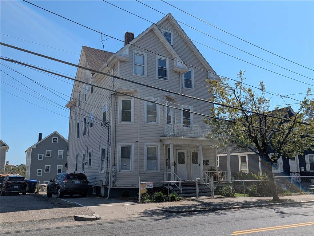 420 Orms Street - Photo 1