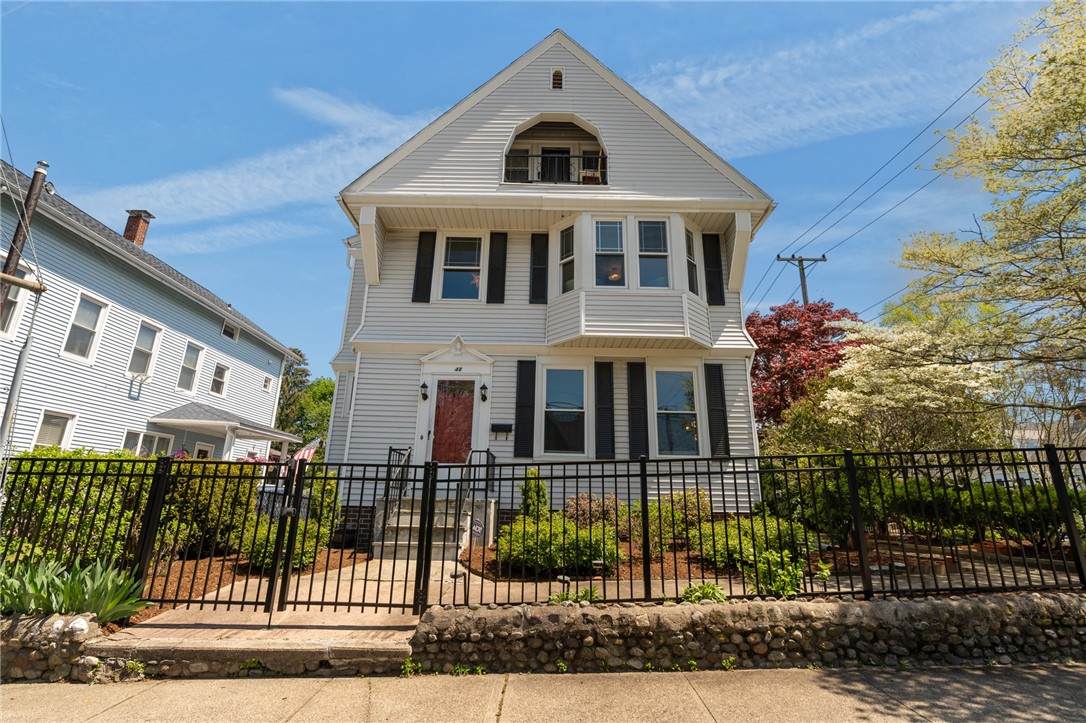 48 Waldo Street - Photo 1