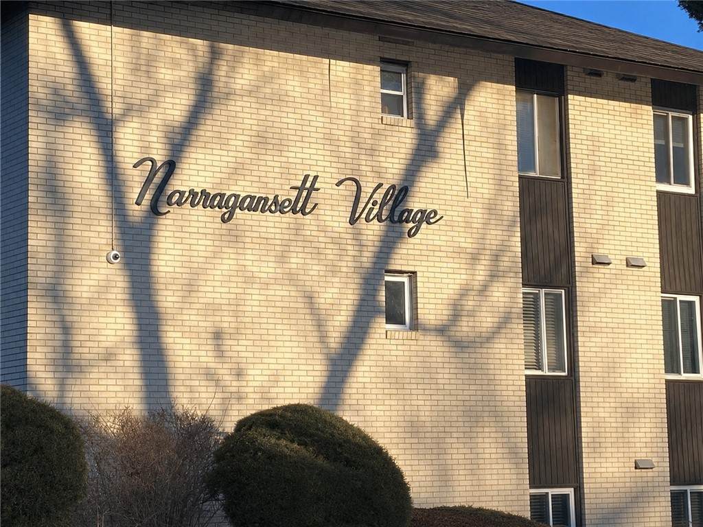 400 Narragansett Parkway - Photo 1