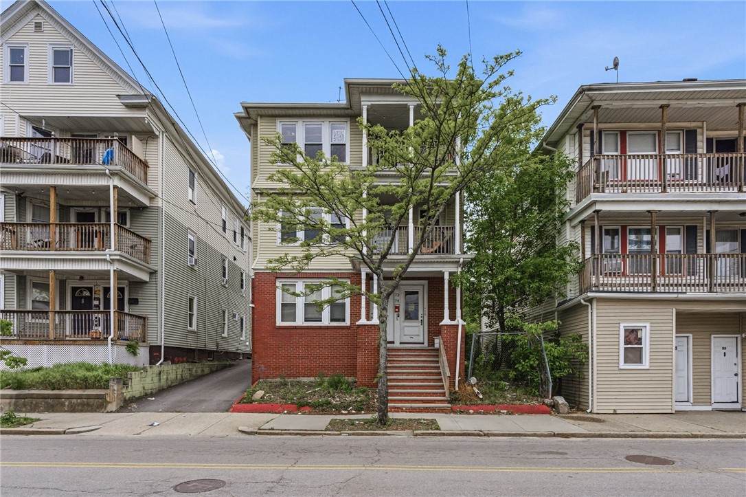 72 Academy Avenue - Photo 1