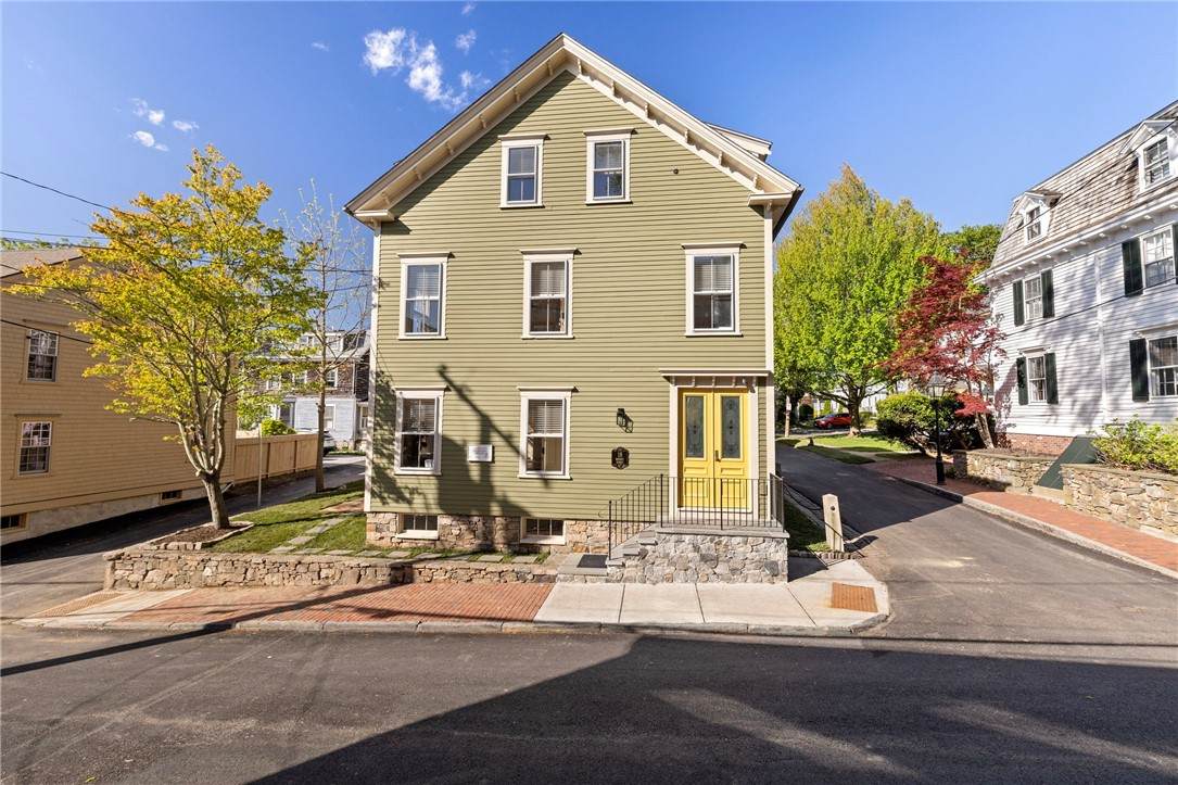 https://bt-photos.global.ssl.fastly.net/rhodeisland/orig_boomver_1_1412460-2.jpg