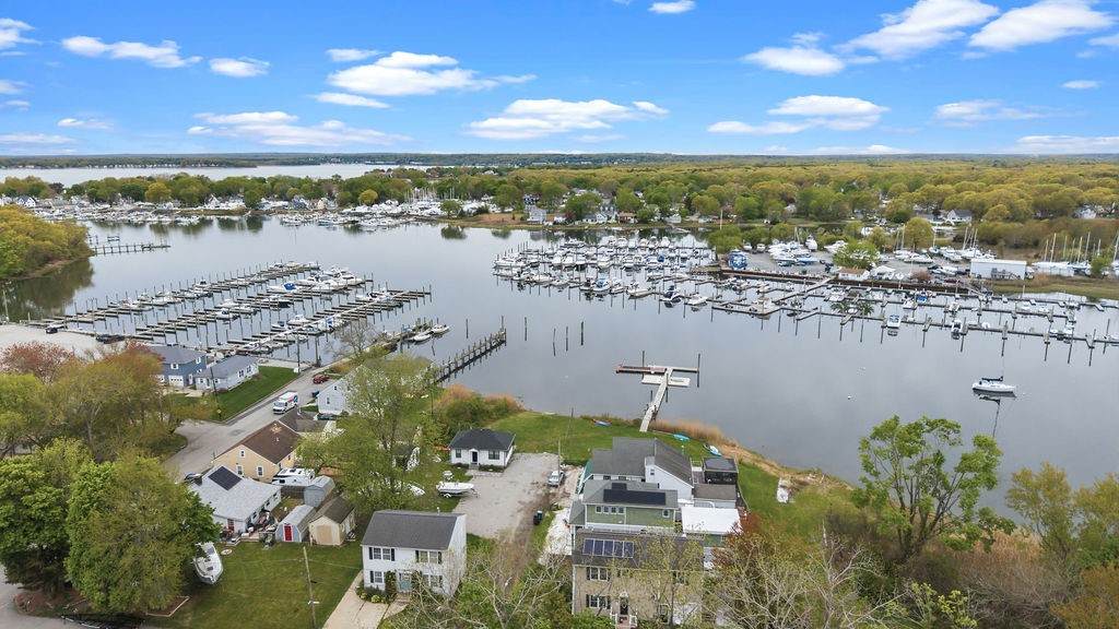 102 Sayles Avenue - Photo 1