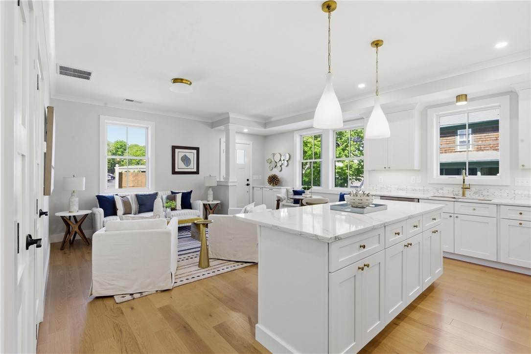 67 Queen Street - Photo 1