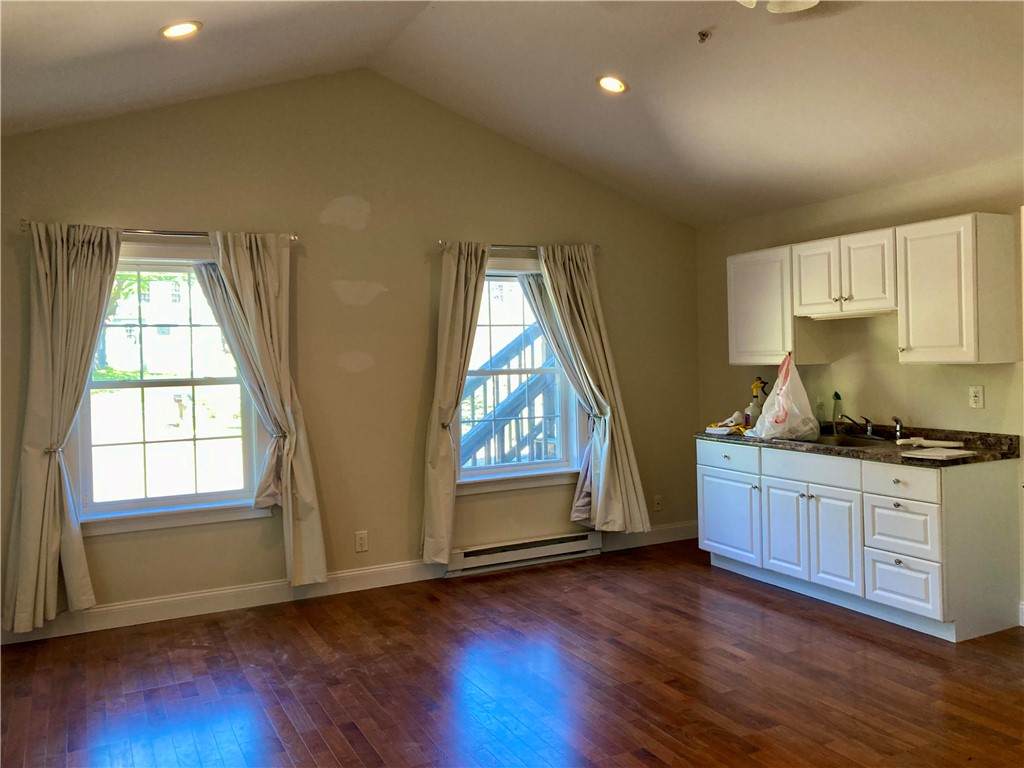 https://bt-photos.global.ssl.fastly.net/rhodeisland/orig_boomver_1_1412933-2.jpg