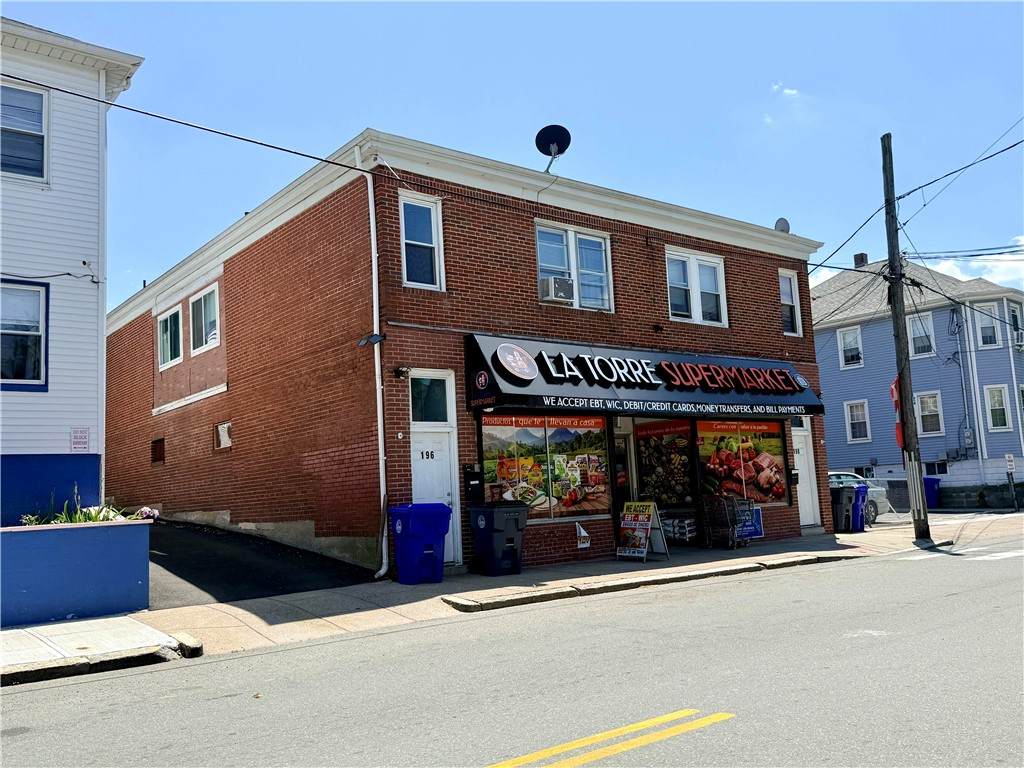 196 Pocasset Avenue - Photo 1