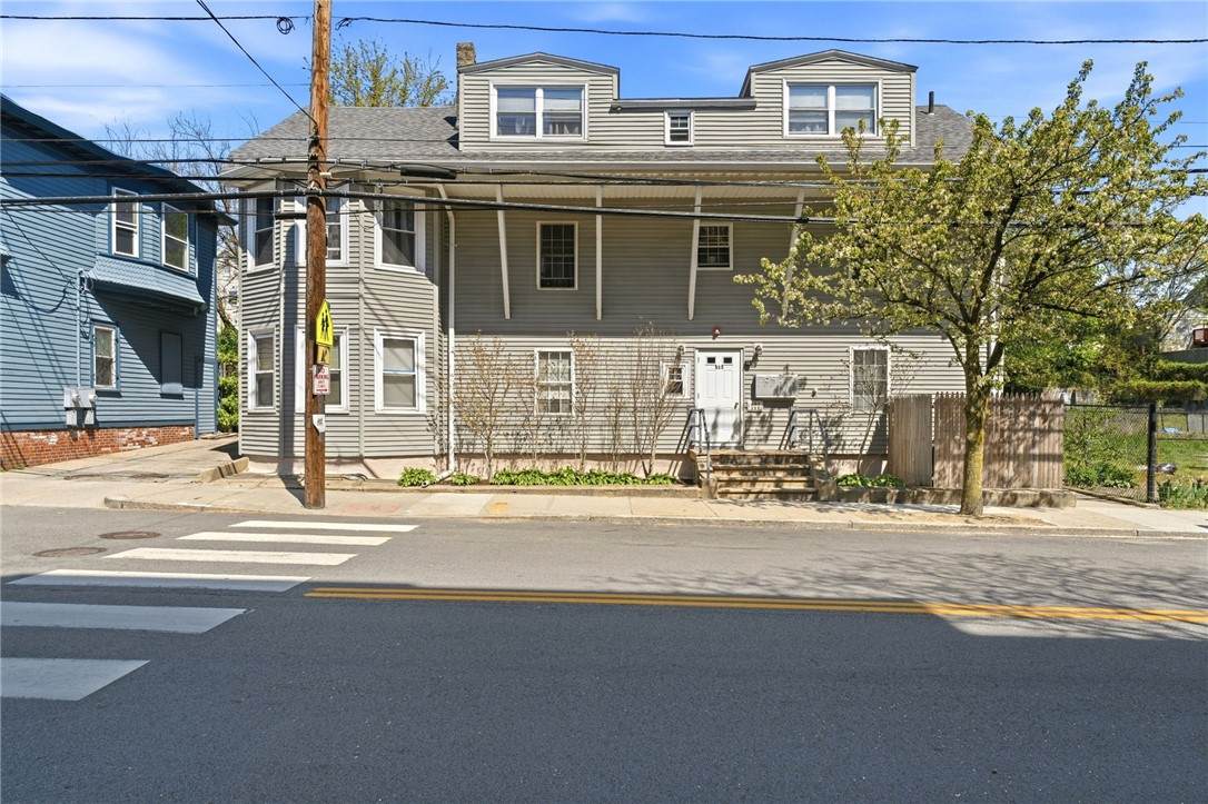 513 Charles Street - Photo 1