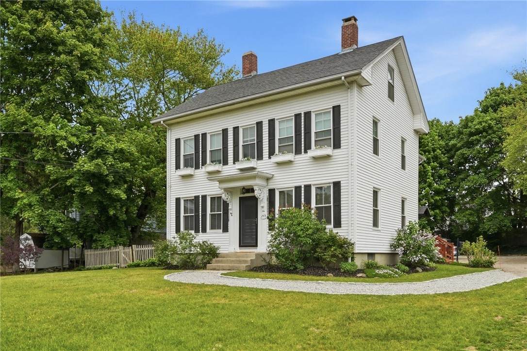 243 Maple Avenue - Photo 1