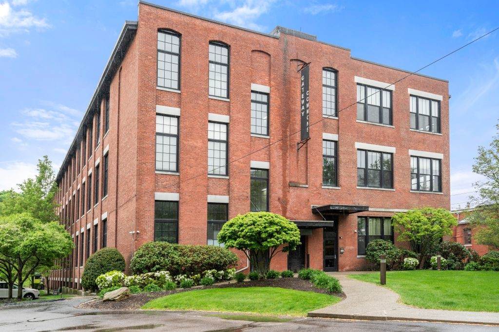 685 Social Street - Photo 1