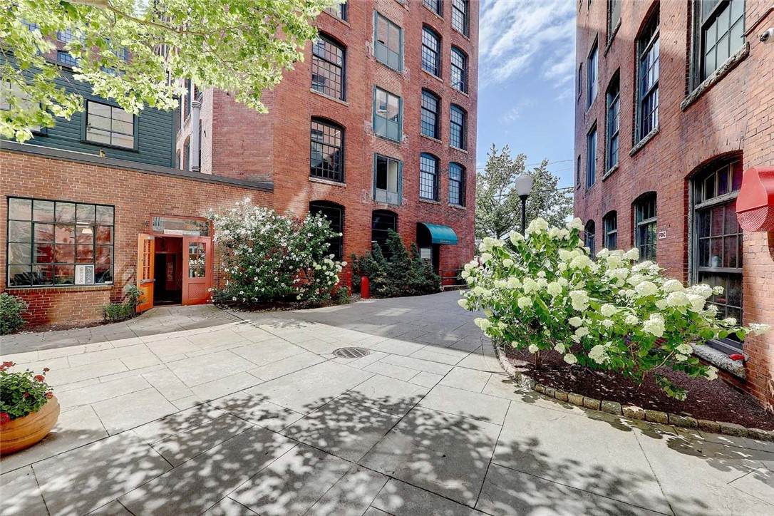 14 Imperial Place - Photo 1