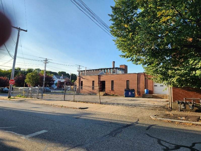 https://bt-photos.global.ssl.fastly.net/rhodeisland/orig_boomver_1_1413758-2.jpg
