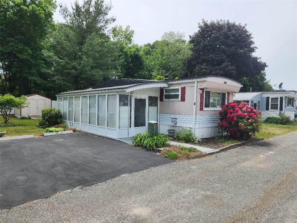 27 Woodward Road - Photo 1