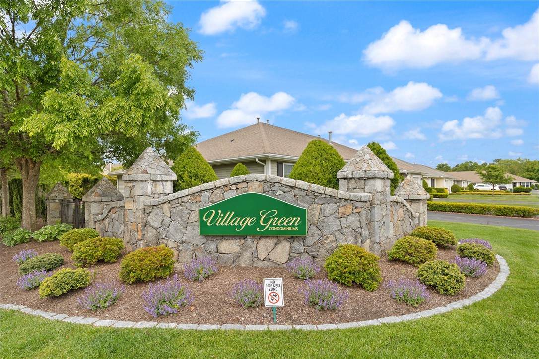 1604 Village Green Circle - Photo 1