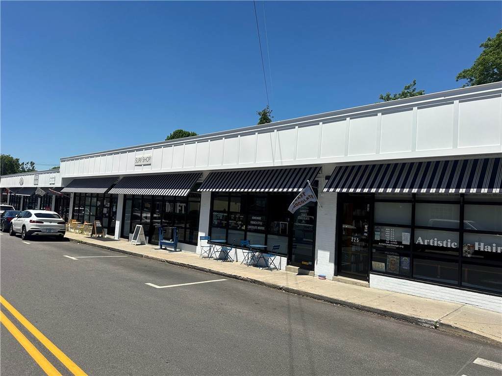 231 Robinson Street - Photo 1