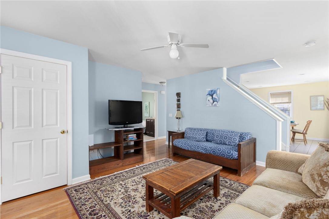 https://bt-photos.global.ssl.fastly.net/rhodeisland/orig_boomver_1_1414405-2.jpg