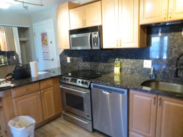 https://bt-photos.global.ssl.fastly.net/rhodeisland/orig_boomver_1_1414783-2.jpg