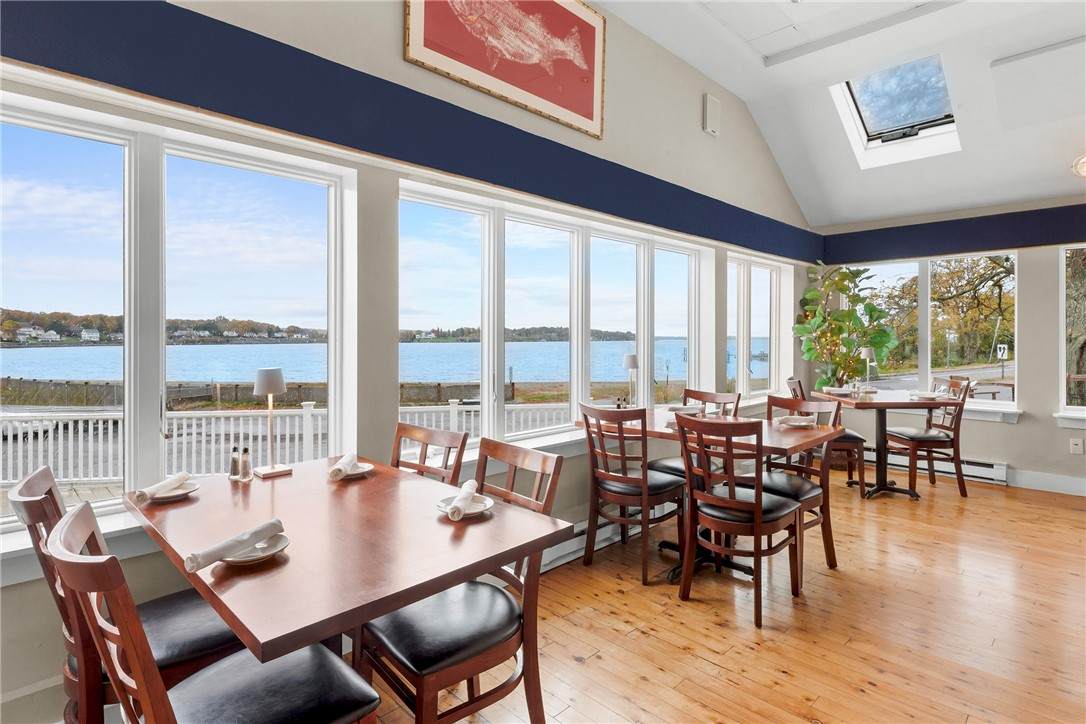 https://bt-photos.global.ssl.fastly.net/rhodeisland/orig_boomver_1_1414904-2.jpg