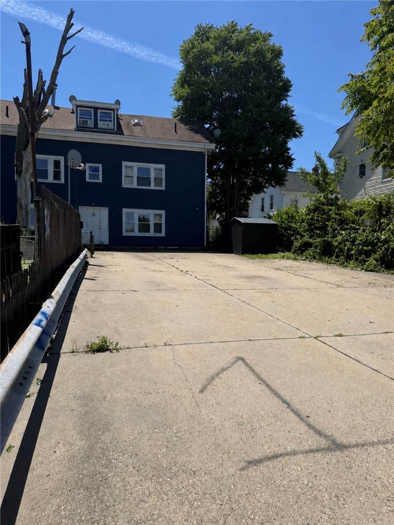 https://bt-photos.global.ssl.fastly.net/rhodeisland/orig_boomver_1_1415093-2.jpg