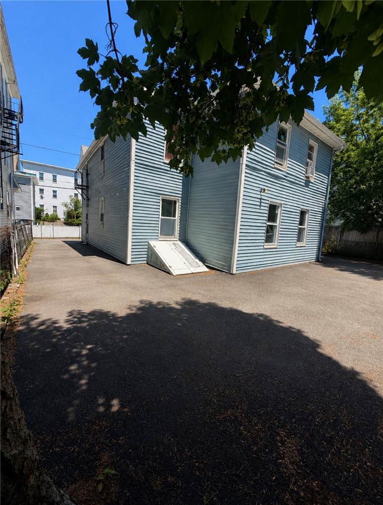 https://bt-photos.global.ssl.fastly.net/rhodeisland/orig_boomver_1_1415098-2.jpg