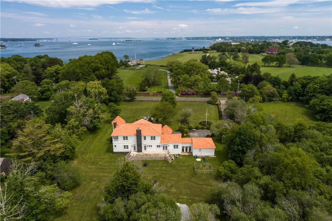 https://bt-photos.global.ssl.fastly.net/rhodeisland/orig_boomver_1_1415572-2.jpg