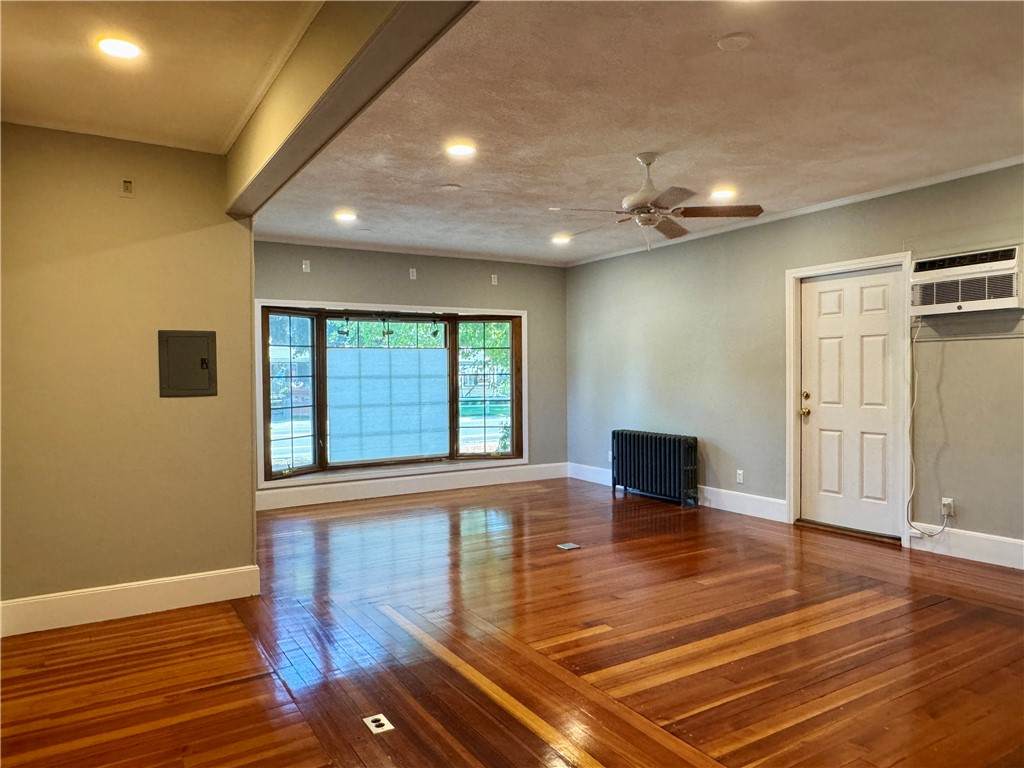 https://bt-photos.global.ssl.fastly.net/rhodeisland/orig_boomver_1_1415586-2.jpg