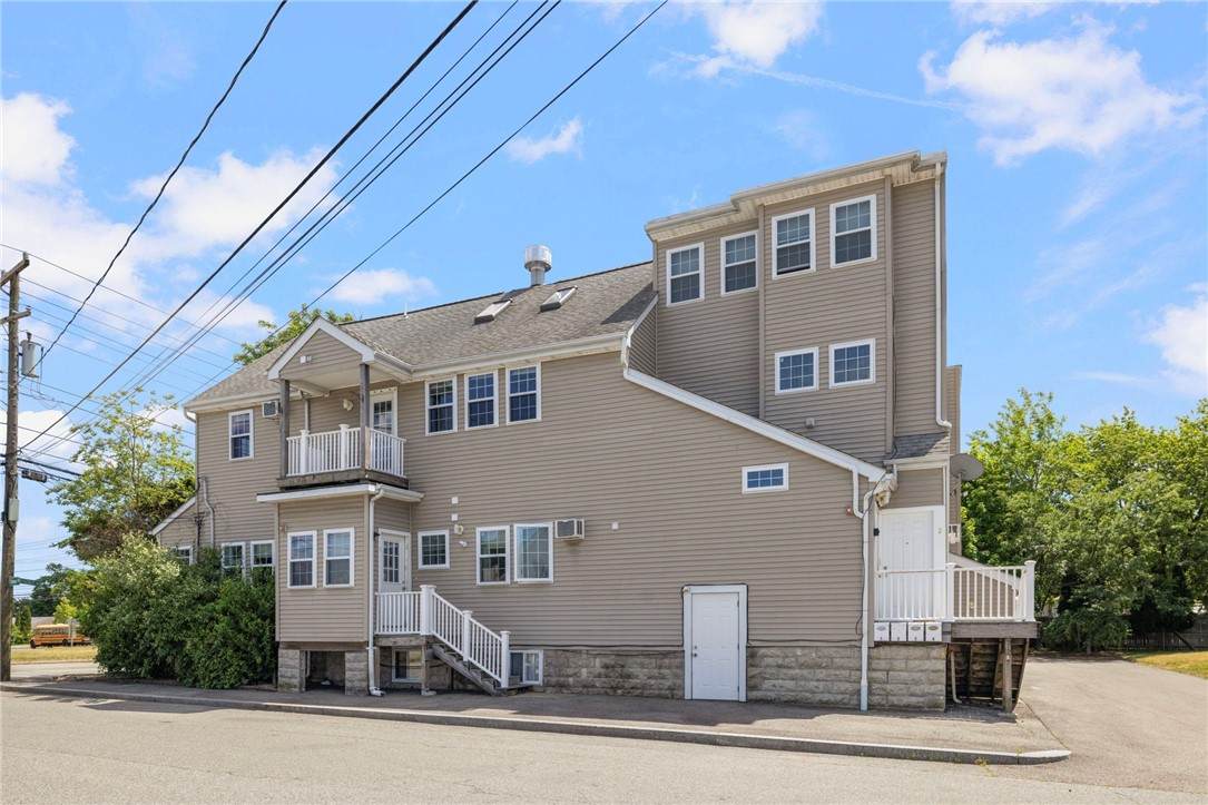 2799 Pawtucket Avenue - Photo 1