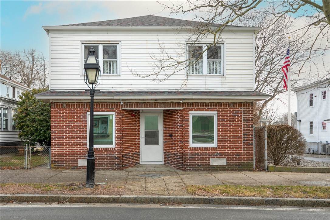 546 Main Street - Photo 1