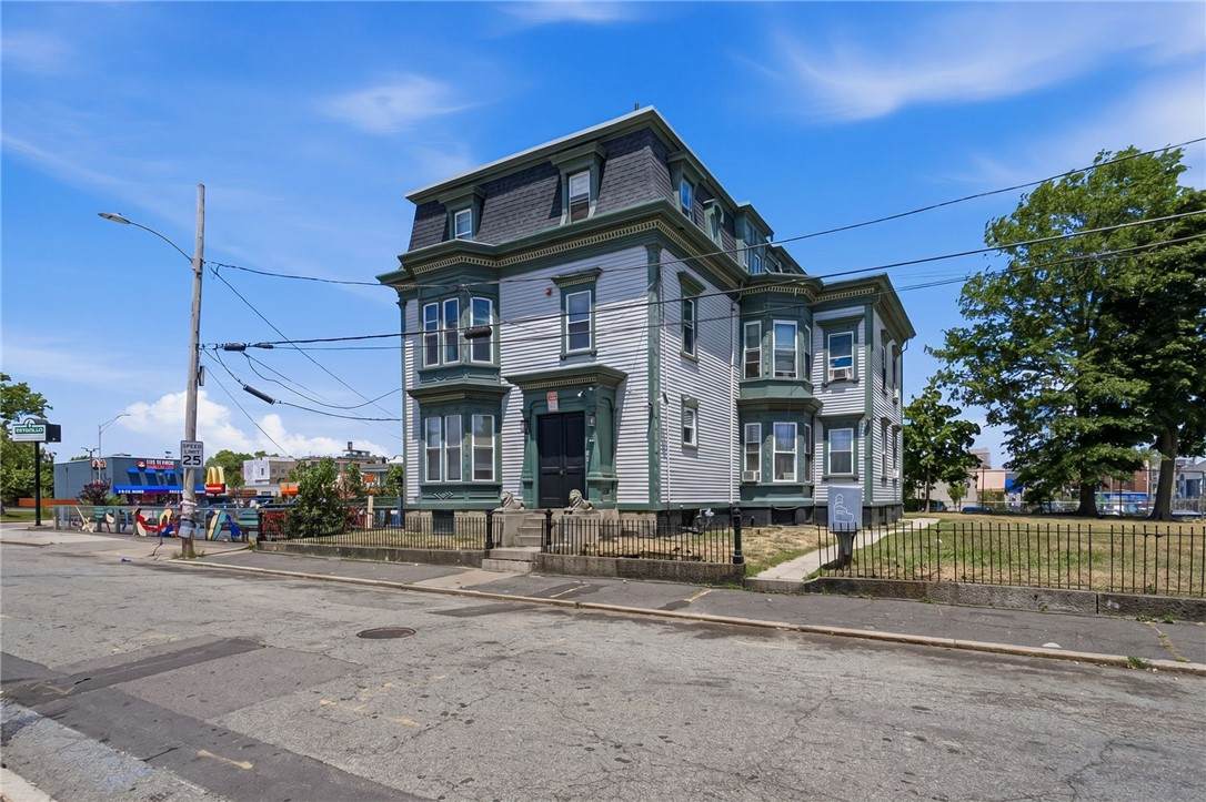 8 Somerset Street - Photo 1