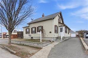 215 Kenyon Avenue - Photo 1
