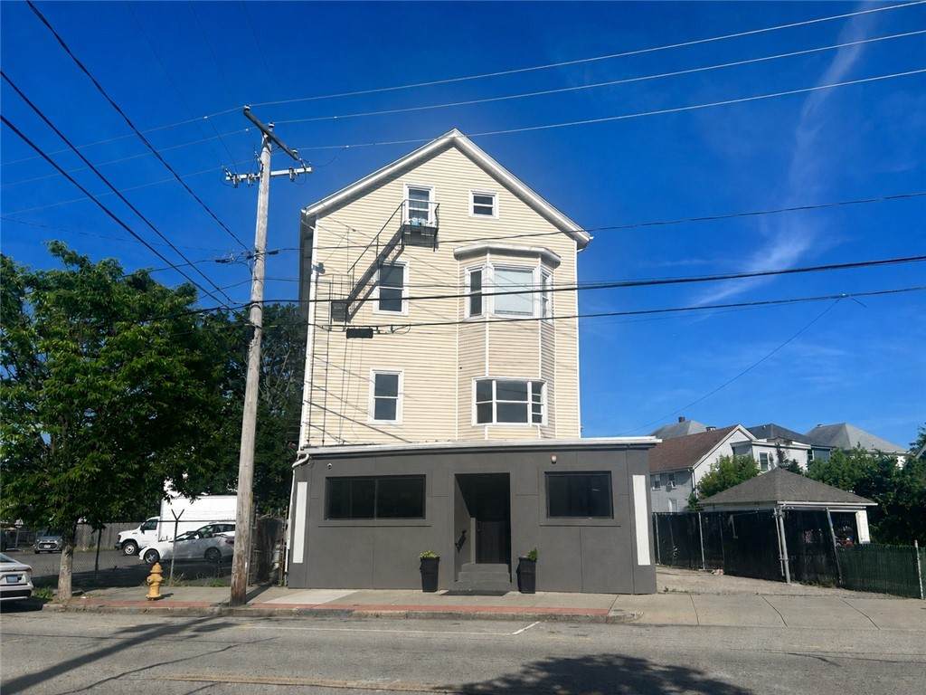 605 Broadway - Photo 1