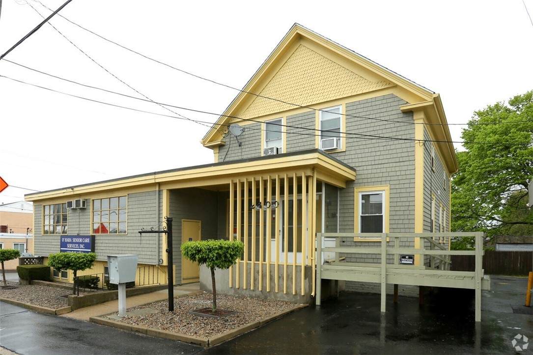 2400 Pawtucket Avenue - Photo 1