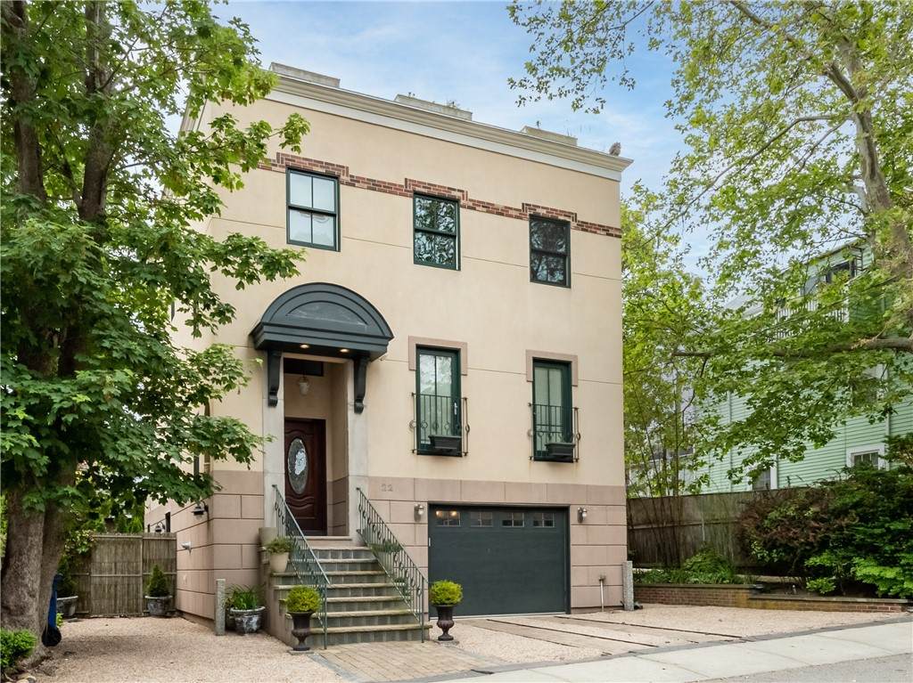 22 Young Street - Photo 1