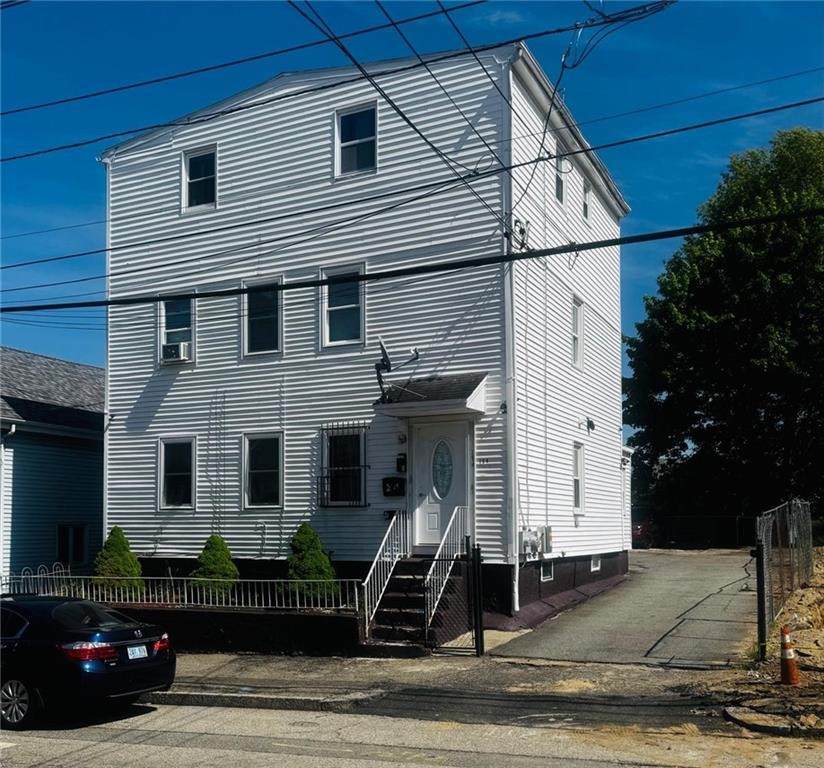194 Pavilion Avenue - Photo 1