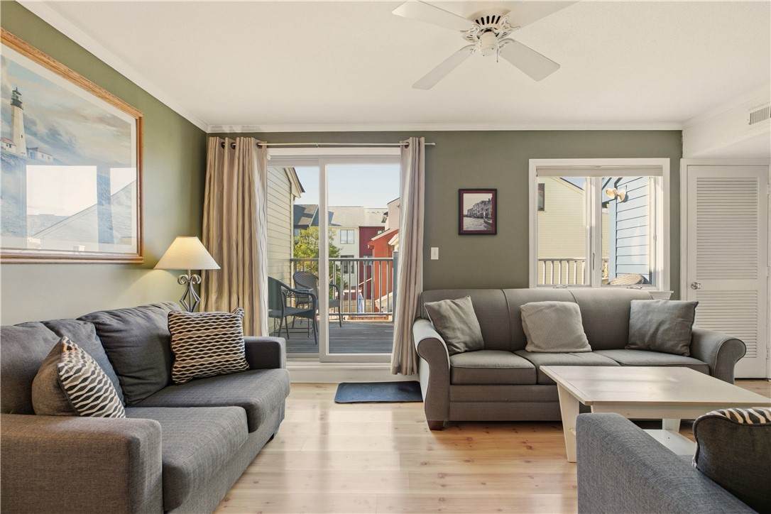 216 Goddard Row - Photo 1