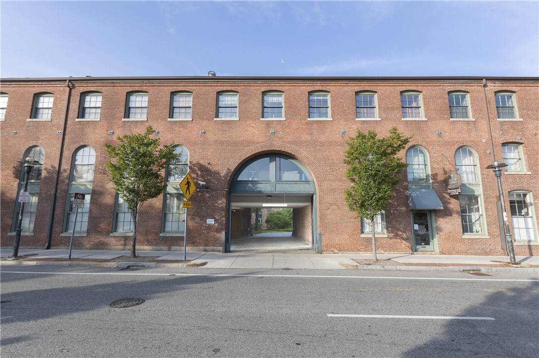 521 South Water Street - Photo 1