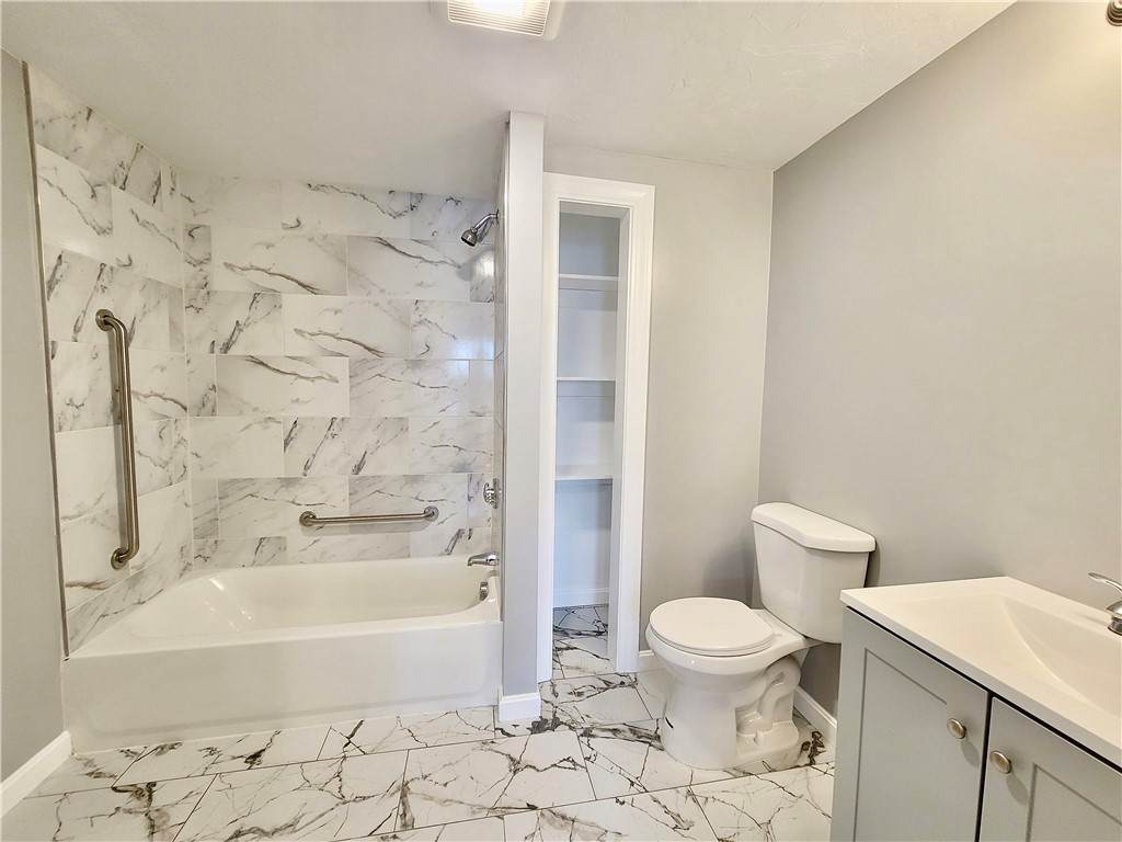 527 Charles Street - Photo 1