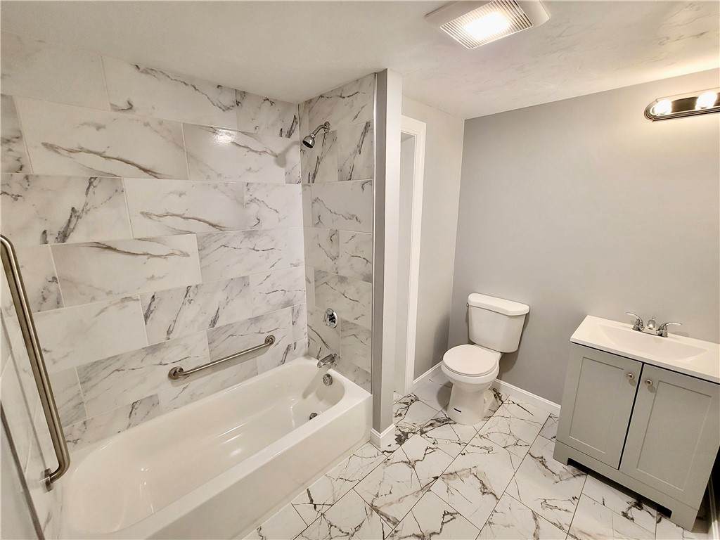 https://bt-photos.global.ssl.fastly.net/rhodeisland/orig_boomver_1_1417171-2.jpg
