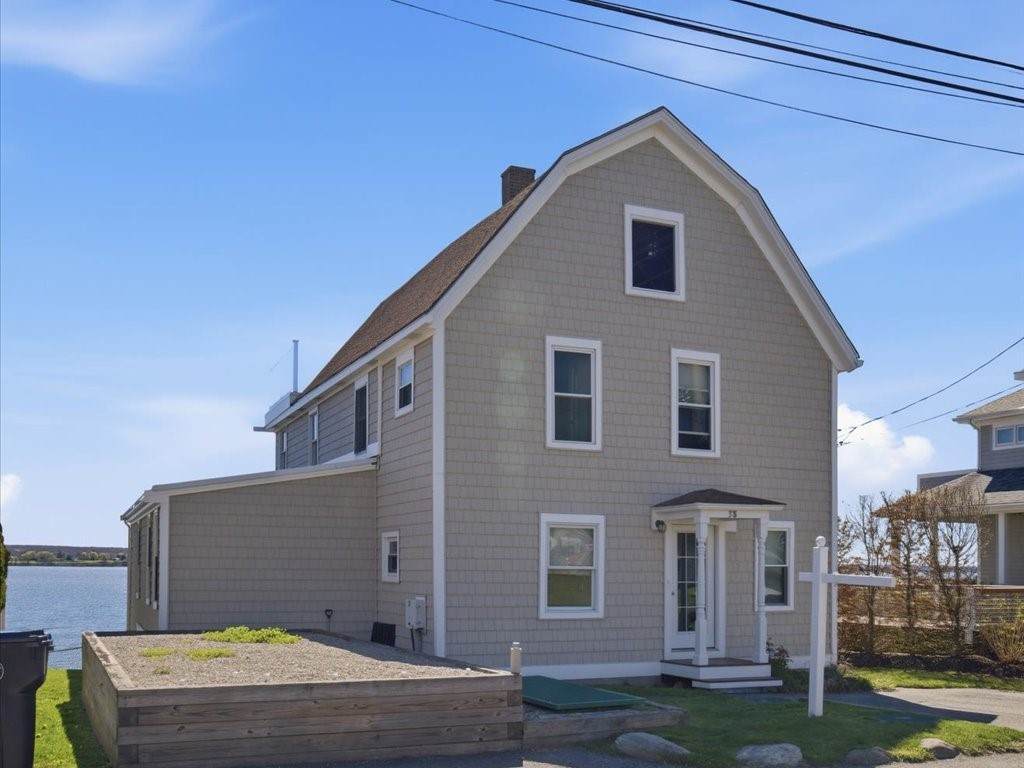 38 Aquidneck Avenue - Photo 1
