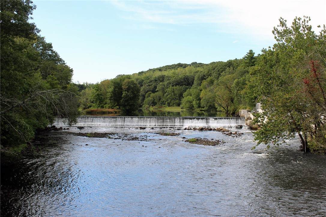https://bt-photos.global.ssl.fastly.net/rhodeisland/orig_boomver_1_1417331-2.jpg