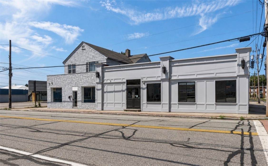 1058 Charles Street - Photo 1