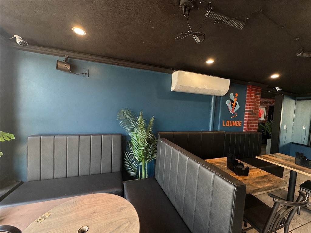 190 Atwells Avenue - Photo 1