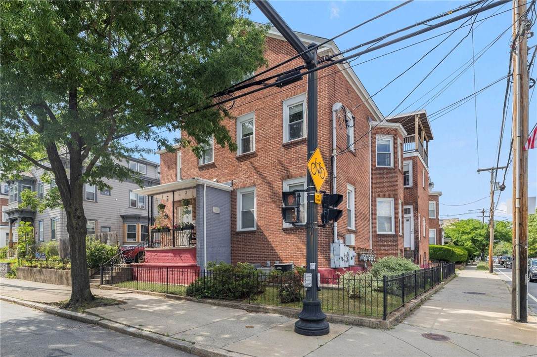 64 Pitman Street - Photo 1