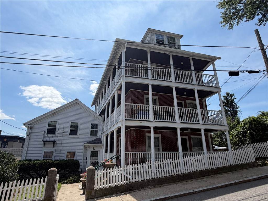 https://bt-photos.global.ssl.fastly.net/rhodeisland/orig_boomver_1_1417689-2.jpg
