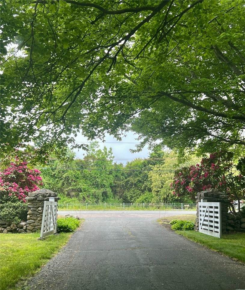 https://bt-photos.global.ssl.fastly.net/rhodeisland/orig_boomver_1_1417795-2.jpg