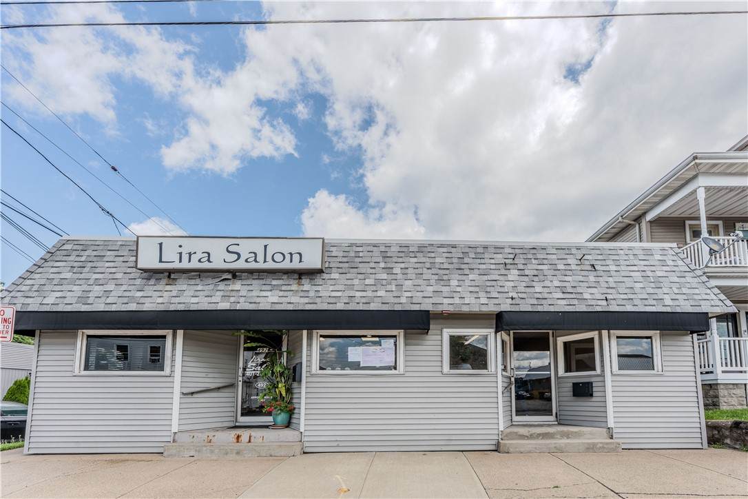 492 Warren Avenue - Photo 1