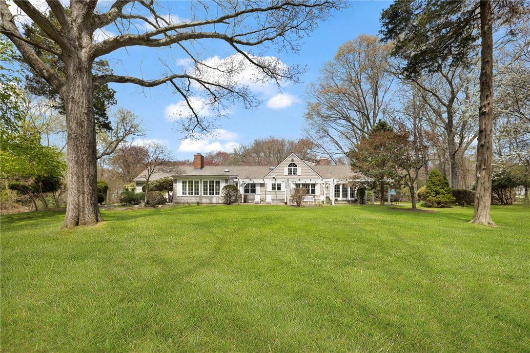 230 Kirby Avenue - Photo 1