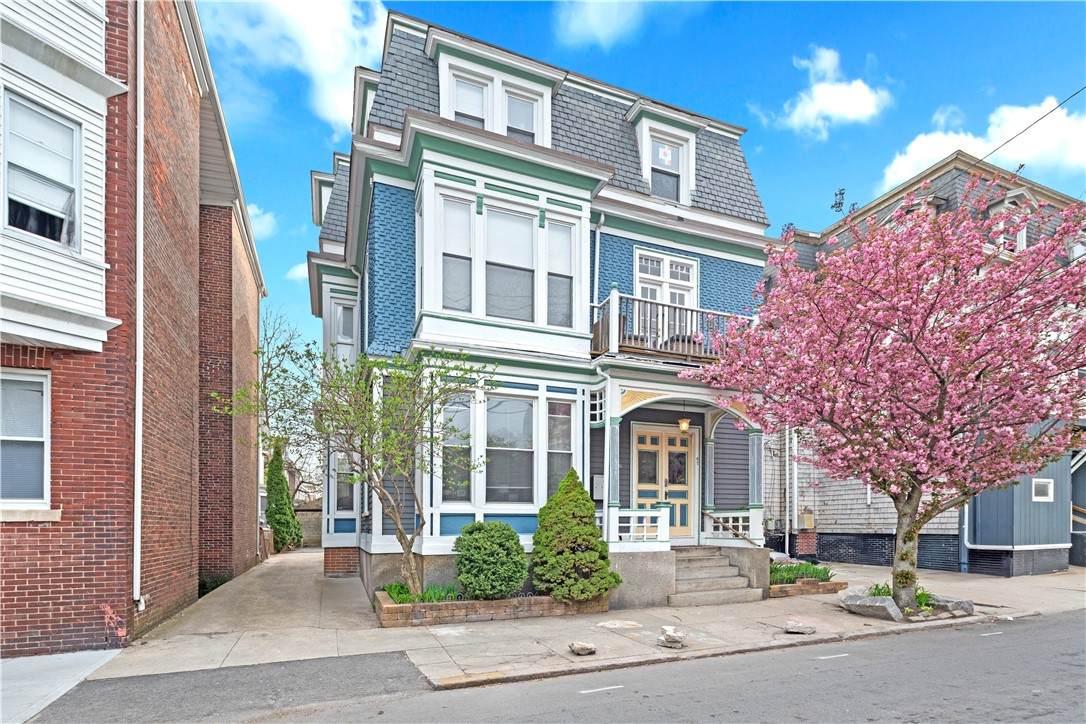 65 America Street - Photo 1