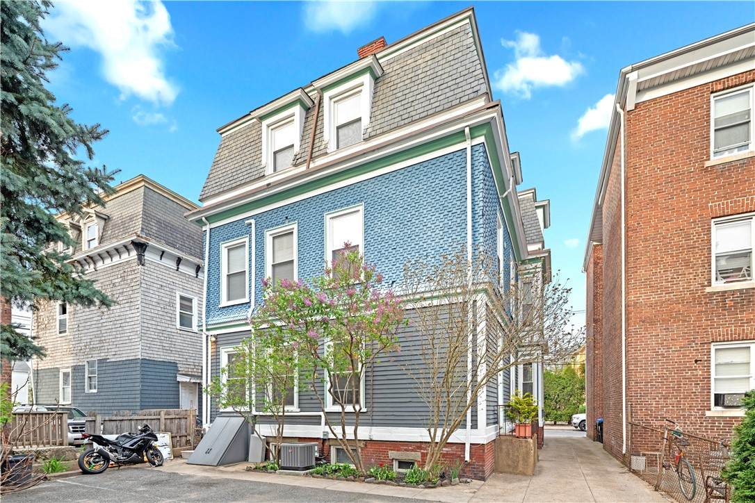 https://bt-photos.global.ssl.fastly.net/rhodeisland/orig_boomver_1_1418094-2.jpg