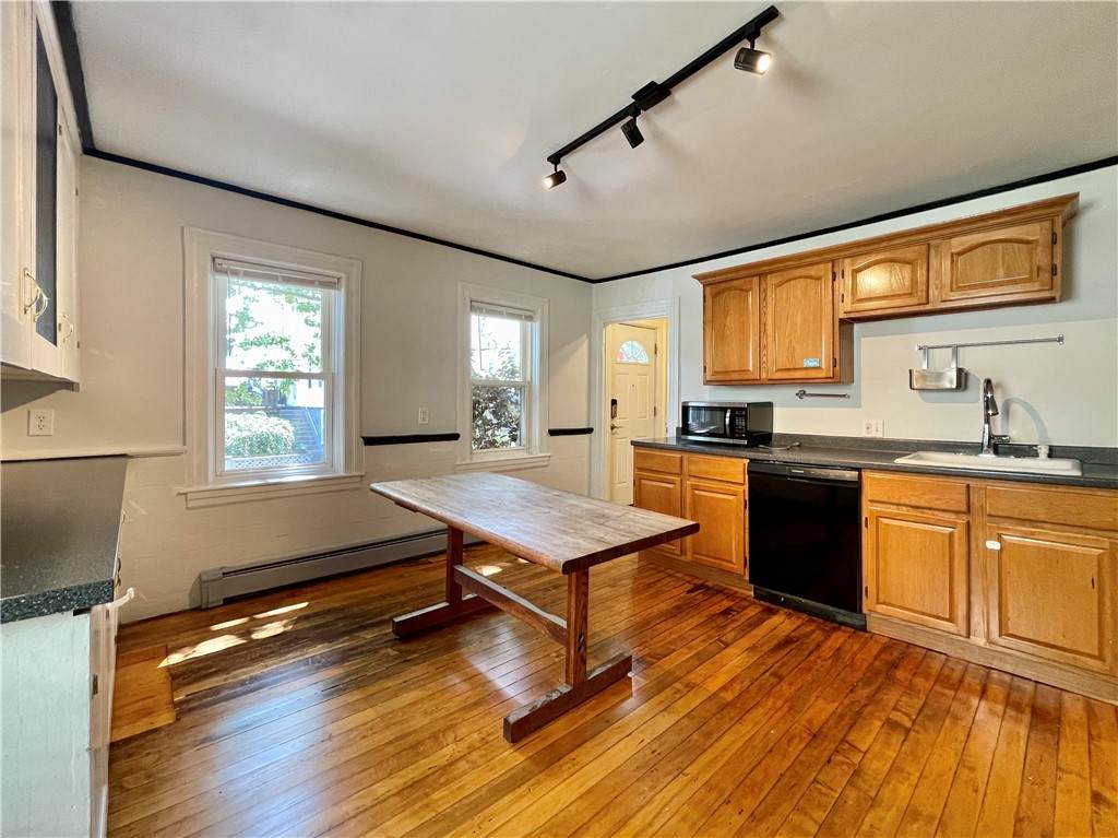 https://bt-photos.global.ssl.fastly.net/rhodeisland/orig_boomver_1_1418131-2.jpg