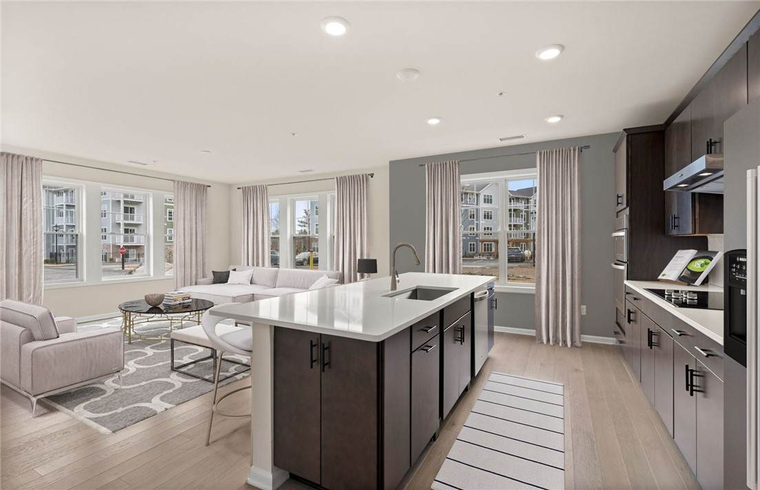 141 East Point Drive - Photo 1